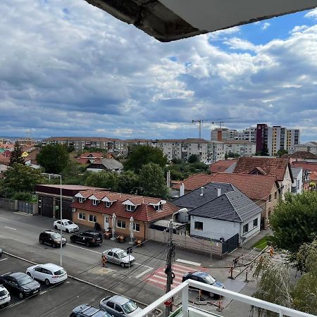 Angels Apartment 2 Орадеа Екстериор снимка
